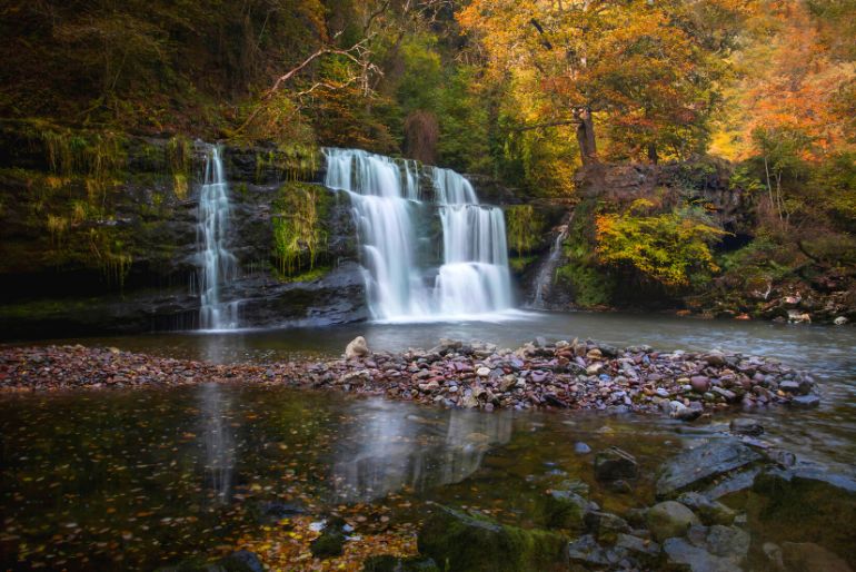 greatlittlebreaks-blog-autumn-walks-waterfall-country